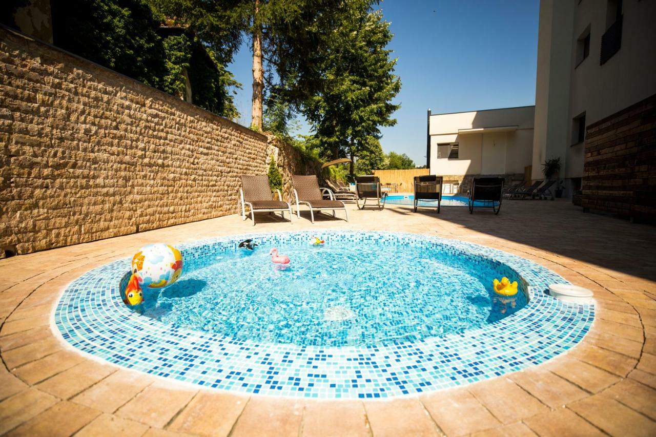 A Hoteli - Hotel Slatina Vrnjačka Banja 外观 照片
